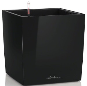 Czarne doniczki kwadratowe z nawadnianiem Lechuza Cube Premium 30