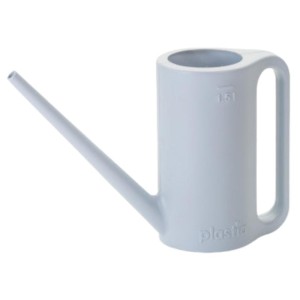Szara konewka domowa Max Plastia 1,5 l do kwiatów domowych, balkonowych, tarasowych